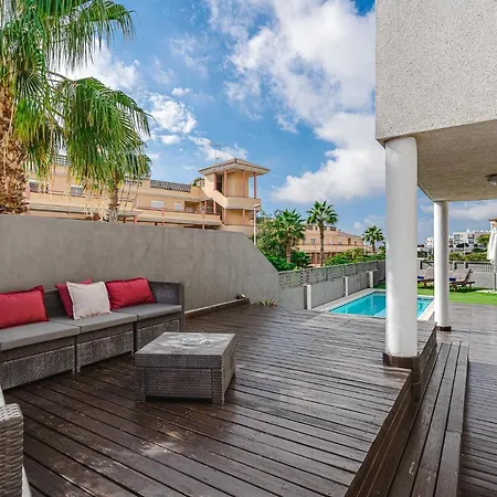 Casa Independiente Con Piscina Privada アデヘ